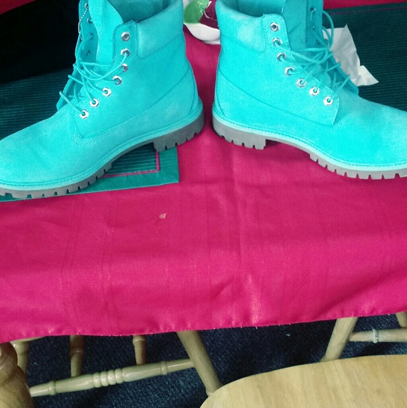 Limited release Timberland's - Picture 3 of 7